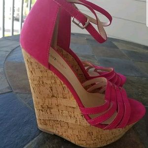 🔴Justfab fuschia wedges